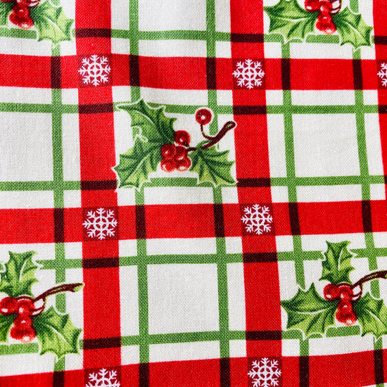 Two Medium Sized Ladies Christmas Plaid Red and Green Holly Berry Vintage Style Apron Fabric Pattern