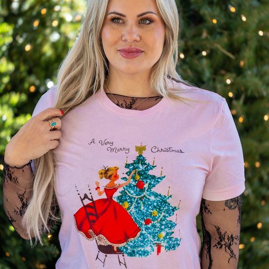 Amanda Bright Designs A Very Merry Christmas Pink T-shirt