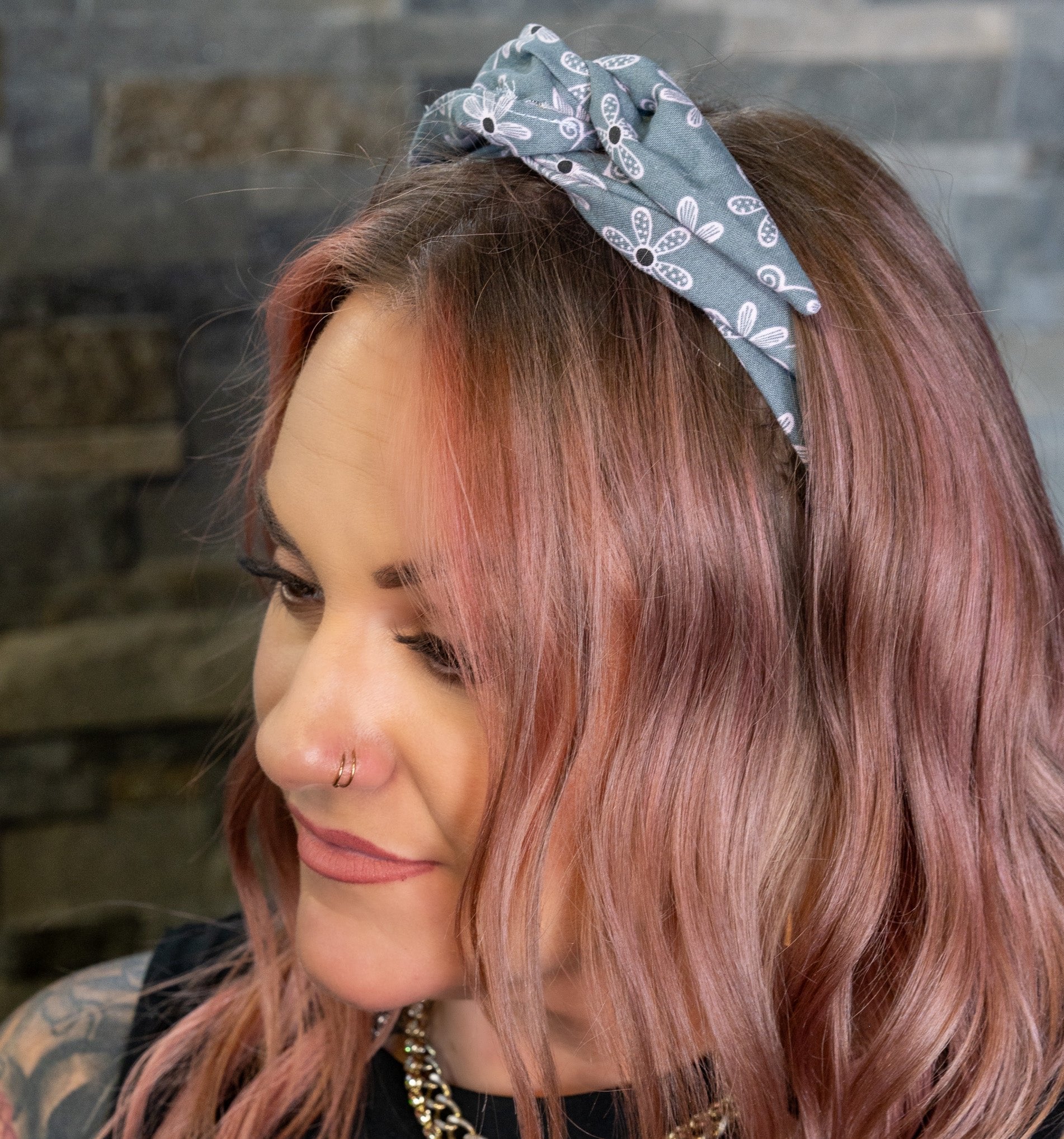 Amanda Bright Designs 100% cotton gray daisy tie headband