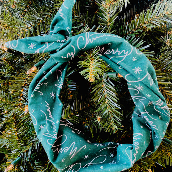Amanda Bright Designs Merry Christmas vintage style headband in green and white