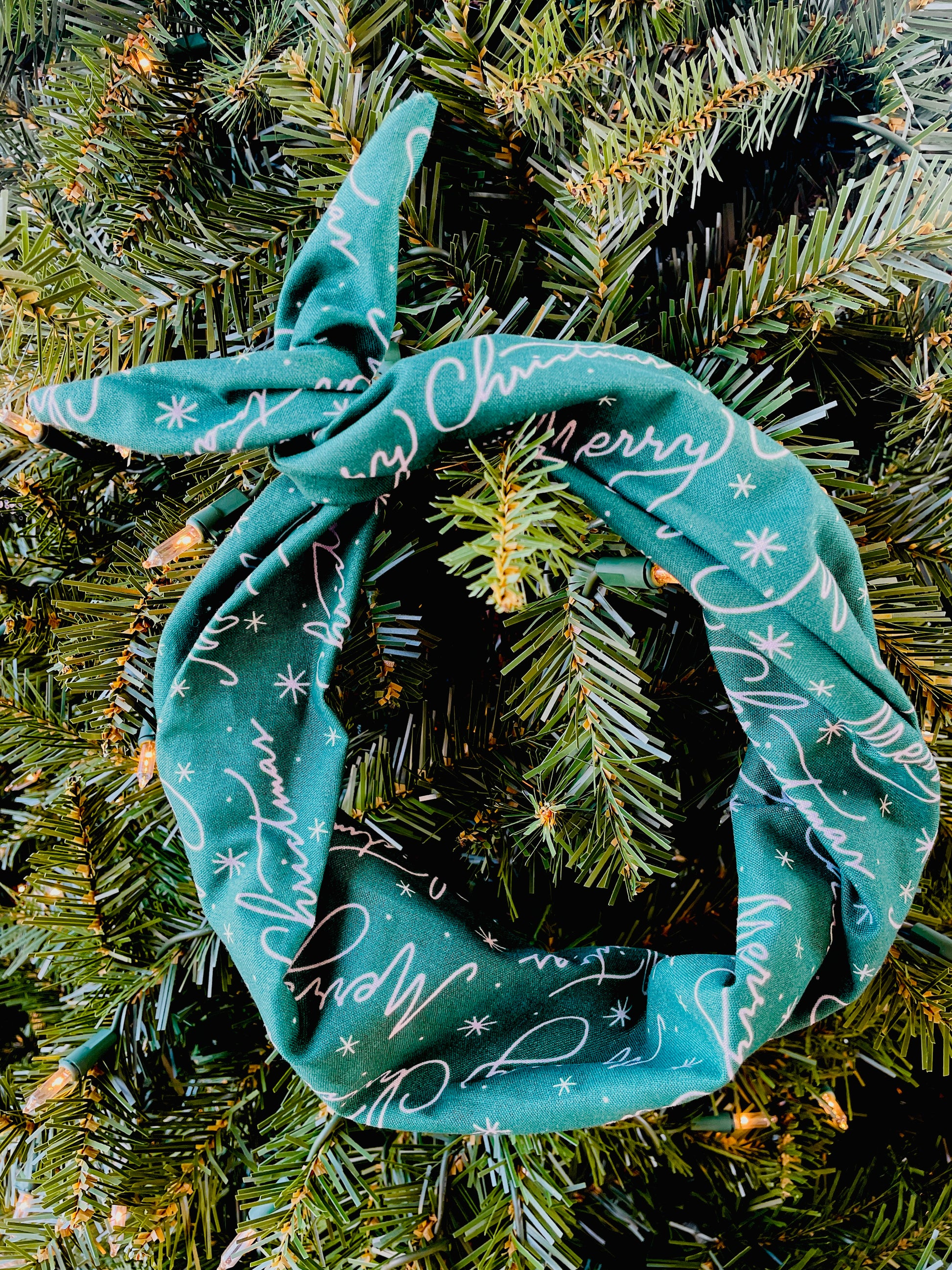 Amanda Bright Designs Merry Christmas vintage style headband in green and white