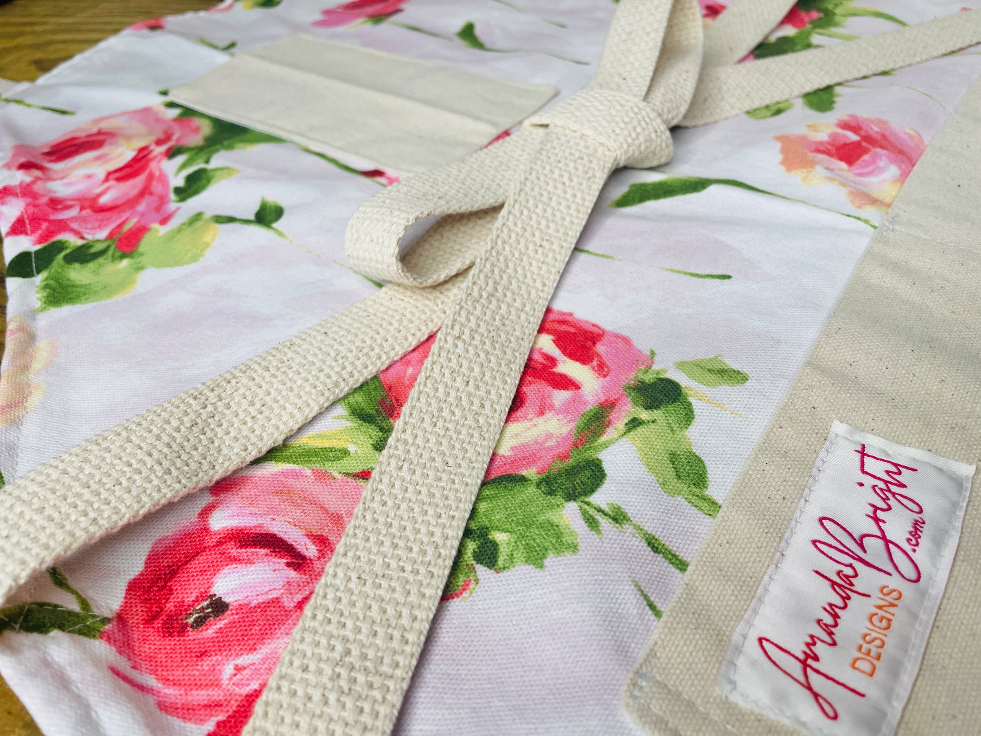 Amanda Bright Designs Vivien Leigh Winston Churchill Pink Roses Watercolor Oil Painting Brushstroke Apron