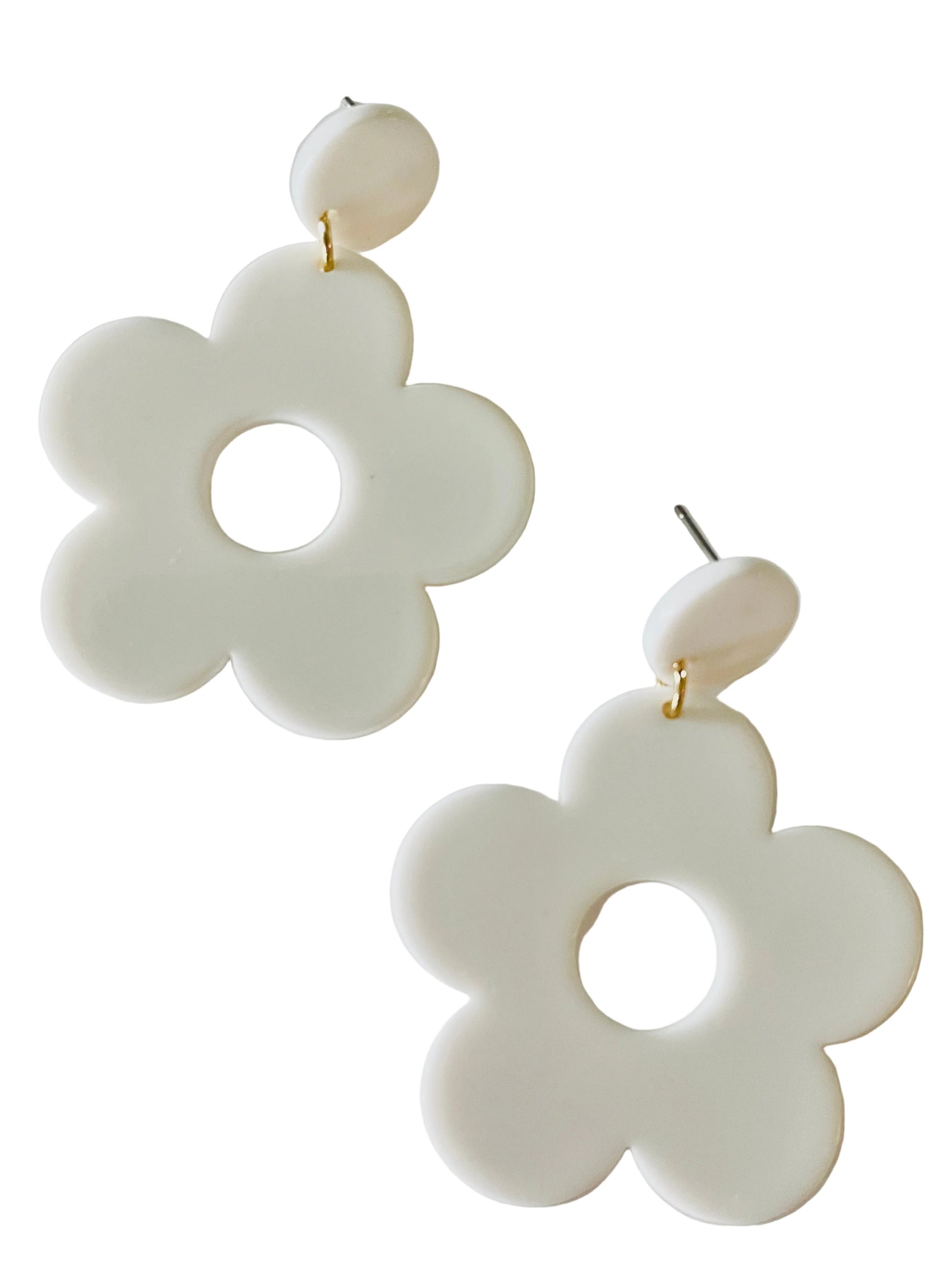 Amanda Bright Designs white flower earrings