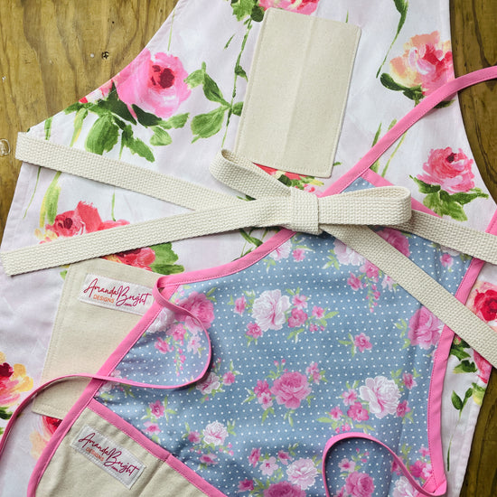 Amanda Bright designs mommy and me pink roses apron set