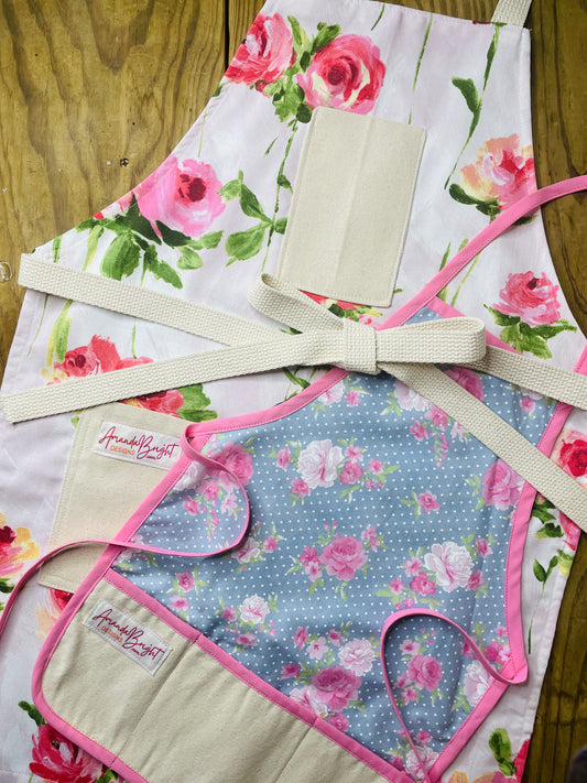 Amanda Bright designs mommy and me pink roses apron set