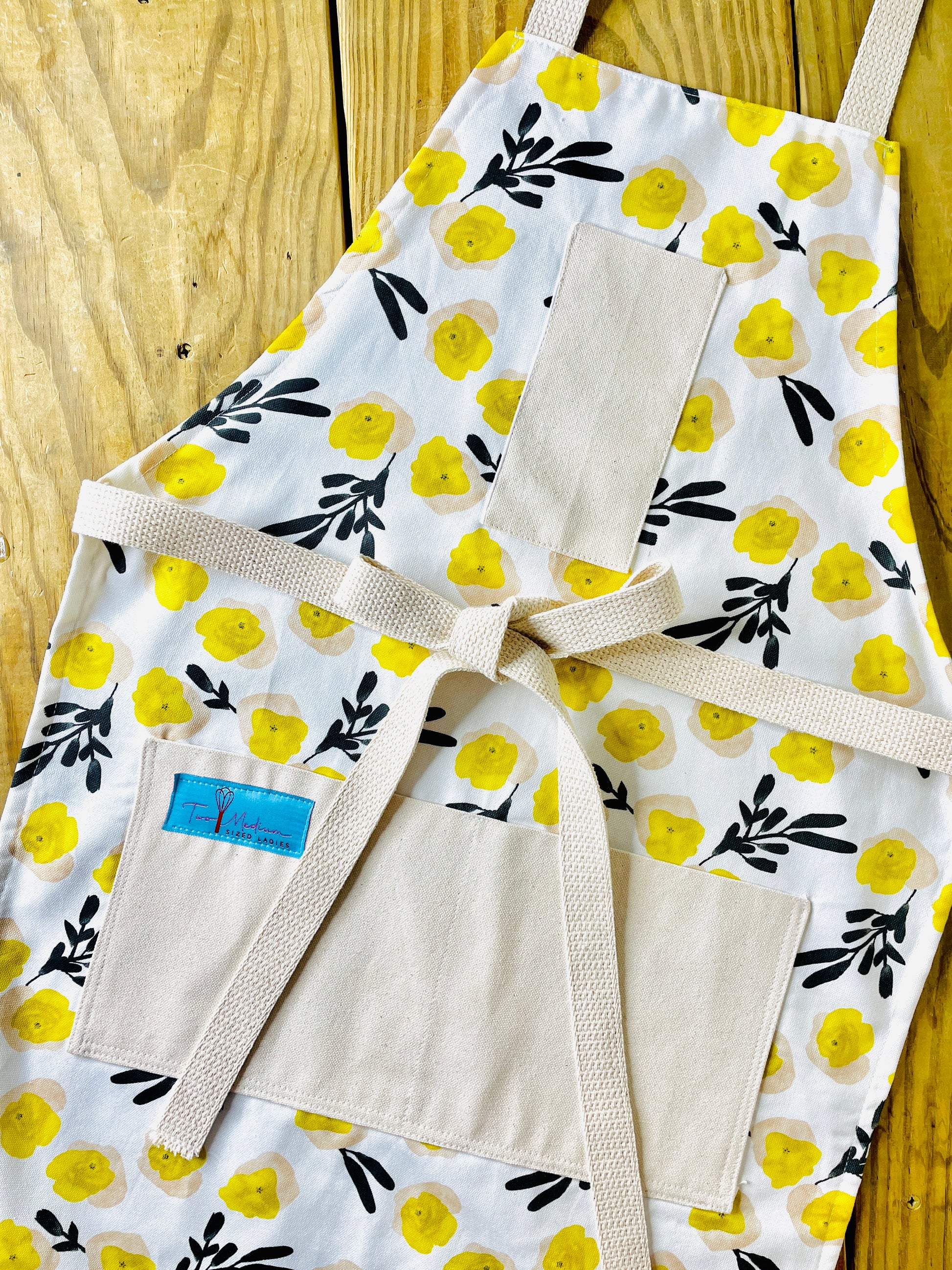 Two Medium Sized Ladies Rebecca vintage mod apron yellow flowers lack foliage midcentury retro designer vibe baking cooking gardening crafts everyday cotton canvas